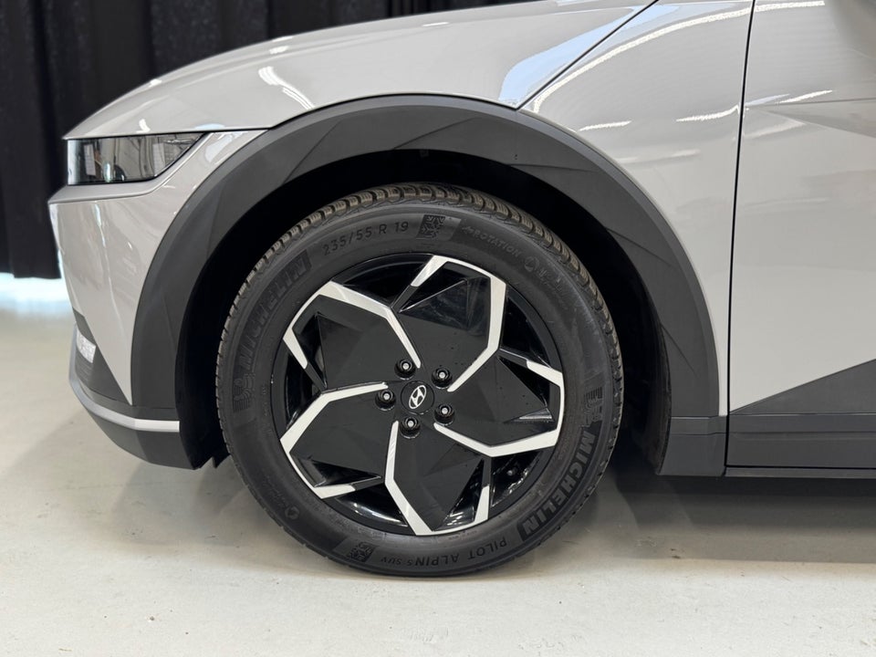 Hyundai Ioniq 5 77 Essential AWD 5d