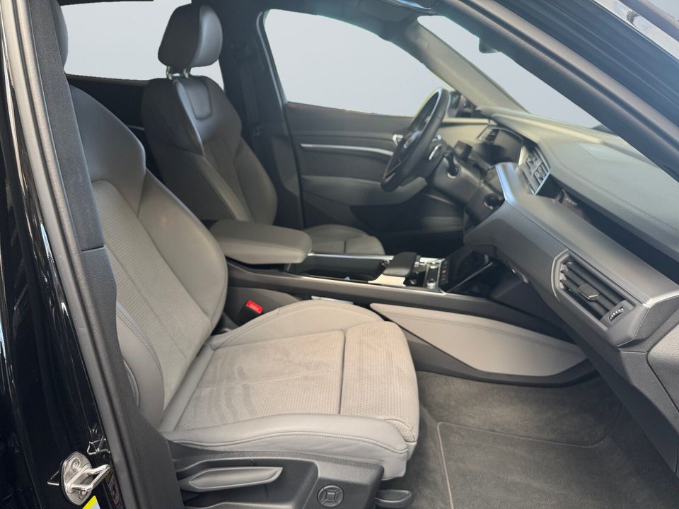 Audi e-tron 55 Advanced Sportback quattro 5d