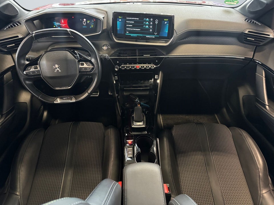 Peugeot e-208 50 GT 5d