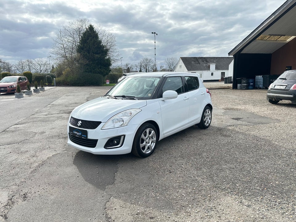 Suzuki Swift 1,2 Dualjet Exclusive 5d