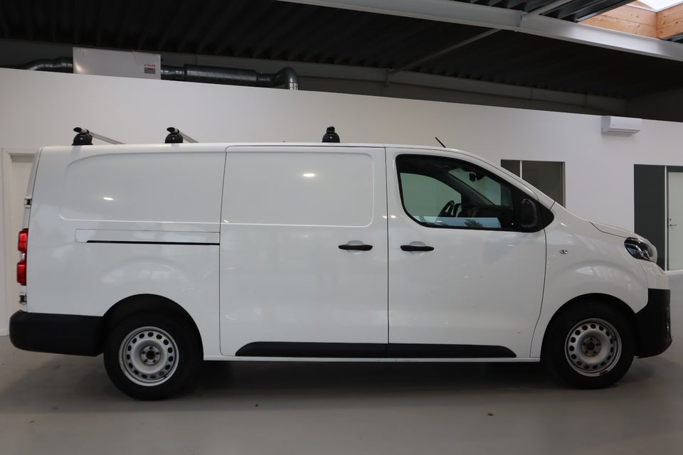 Toyota ProAce 2,0 D 122 Medium Comfort Master aut. 5d