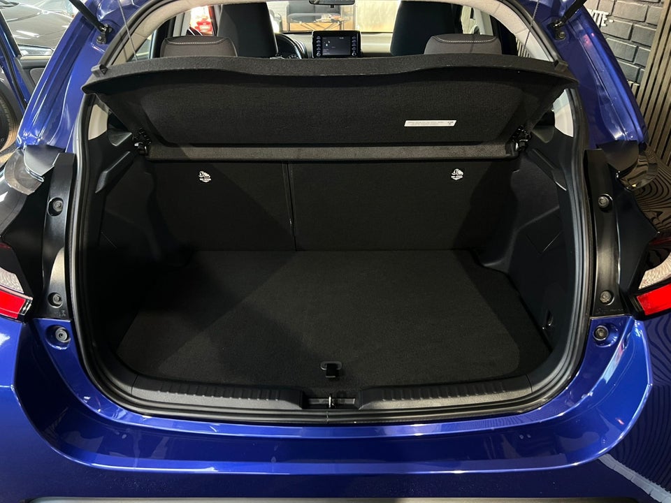 Toyota Yaris 1,5 Hybrid H3 e-CVT 5d