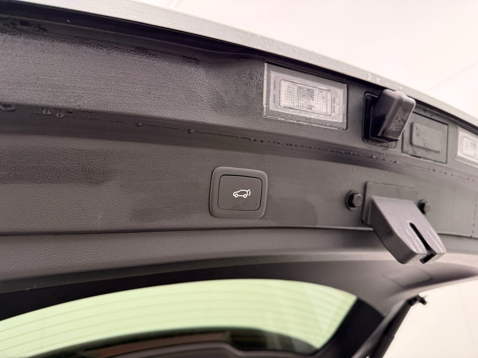 MG Marvel R Performance 5d