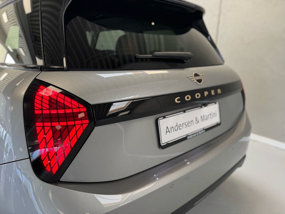 MINI Cooper E Classic Trim L 3d