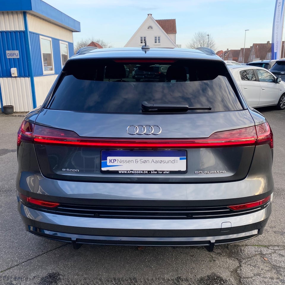 Audi e-tron 50 S-line quattro 5d