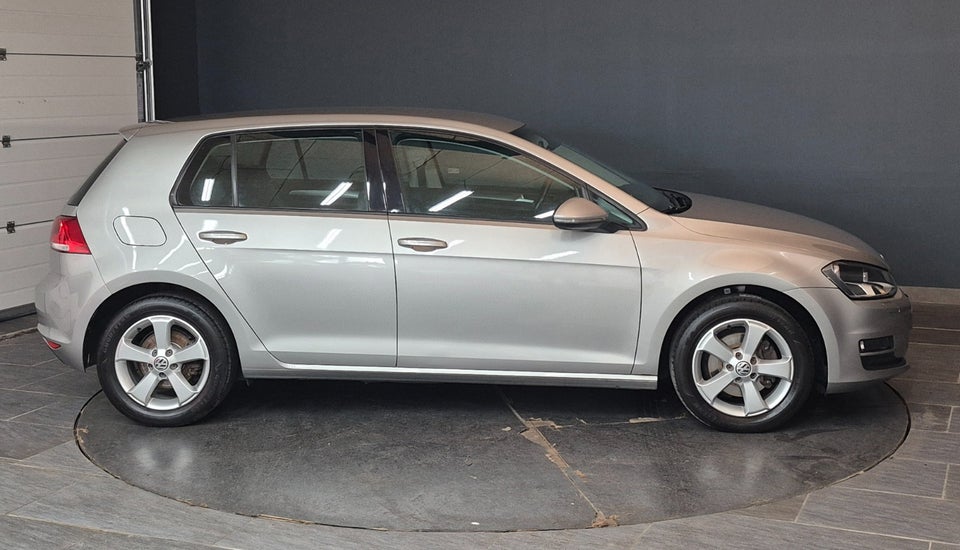 VW Golf VII 1,4 TSi 122 Trendline DSG BMT 5d