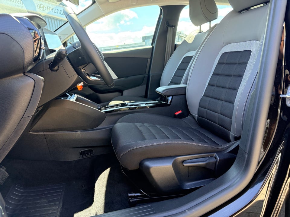 Citroën ë-C4 X 50 Plus 4d