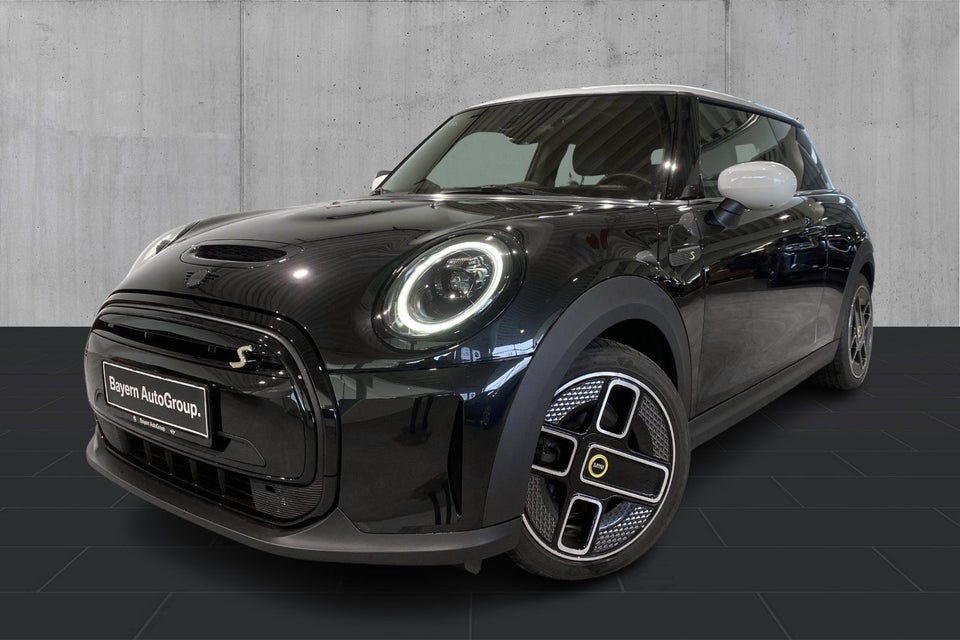 MINI Cooper SE Classic Trim 3d