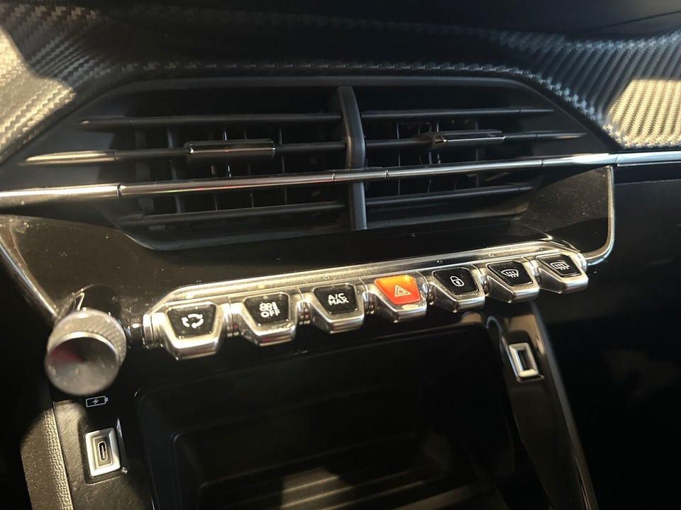 Peugeot e-208 50 Active 5d