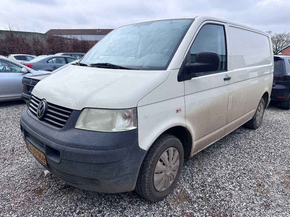 VW Transporter 1,9 TDi 84 Kassevogn kort 4d