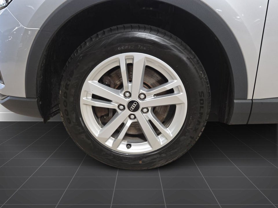 Audi Q3 45 TFSi e Attitude plus S-tr. 5d