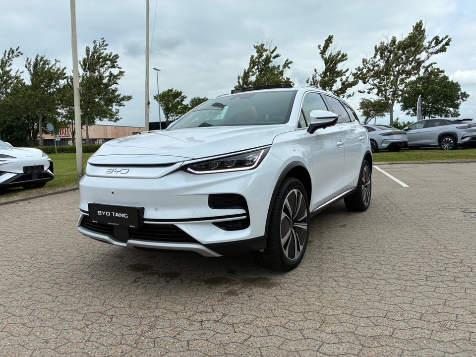 BYD Tang 109 Flagship AWD 7prs 5d