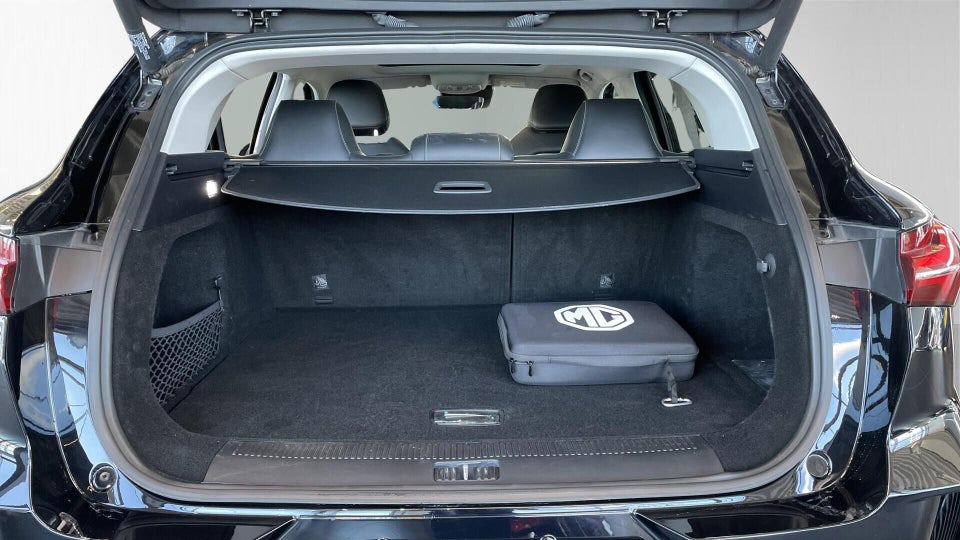 MG Marvel R Luxury 5d