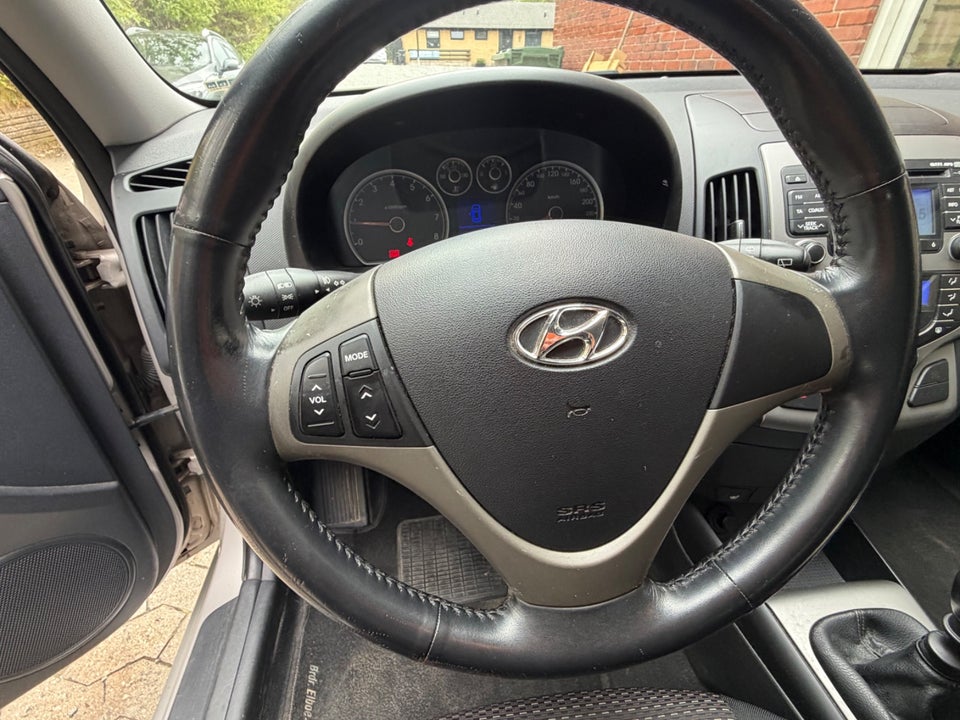 Hyundai i30 1,4 CVVT 109 Comfort 5d