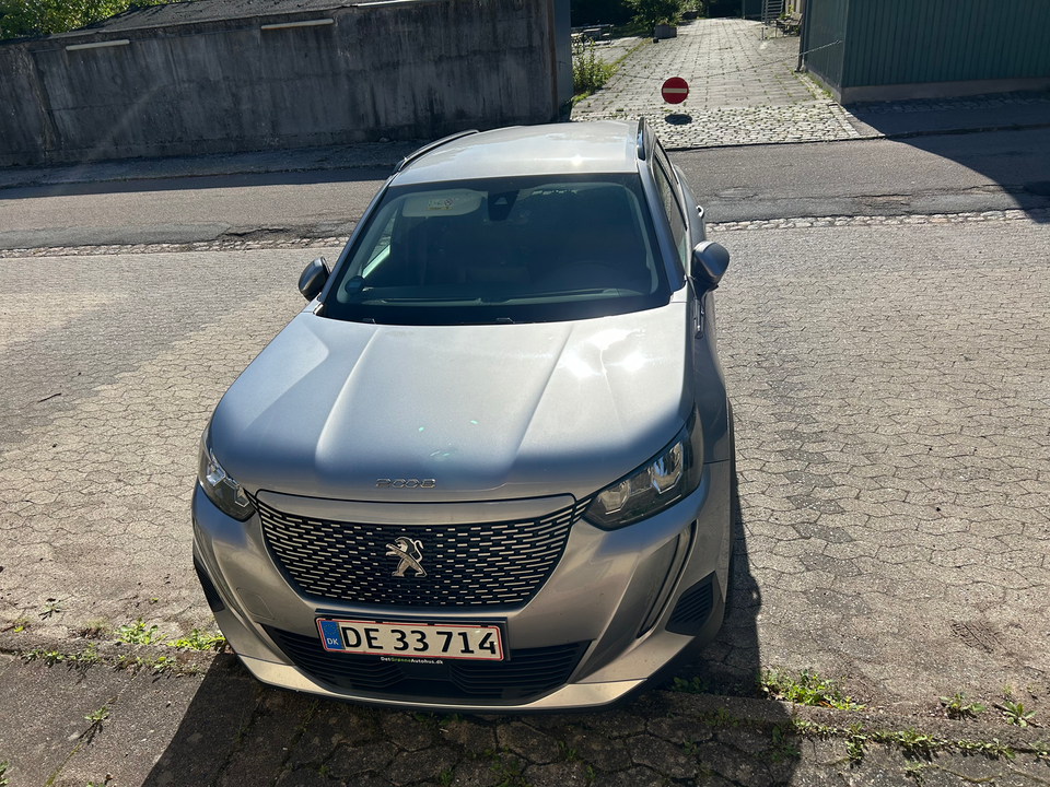Peugeot e-2008 50 Allure Limited 5d
