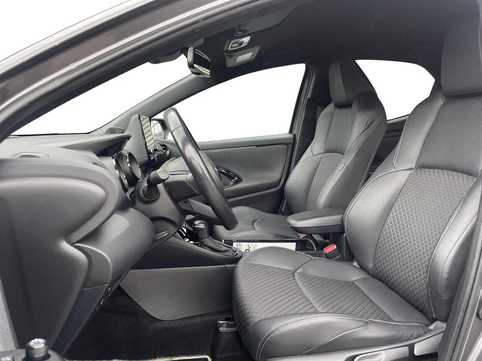 Toyota Yaris 1,5 Hybrid H3 Style e-CVT 5d