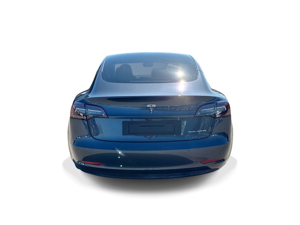 Tesla Model 3 Long Range AWD 4d