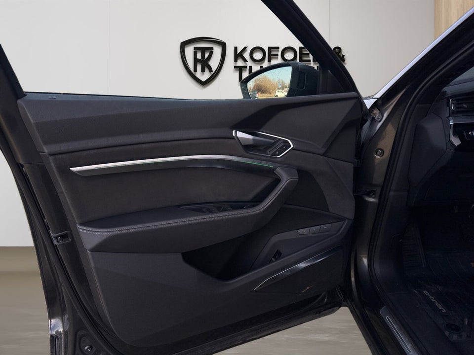 Audi e-tron 55 S-line quattro 5d