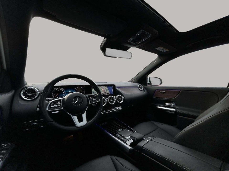 Mercedes EQA250+ Progressive 5d