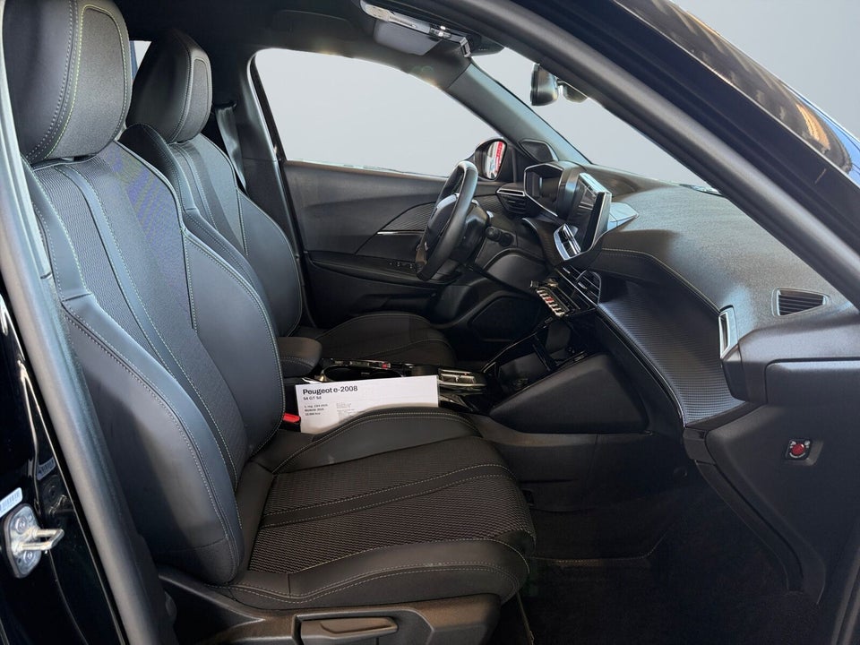 Peugeot e-2008 54 GT 5d