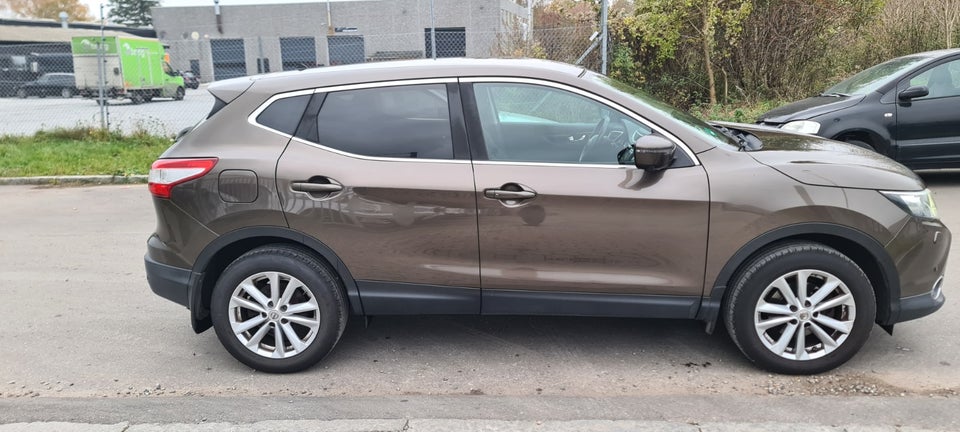 Nissan Qashqai 1,2 Dig-T 115 Tekna 5d