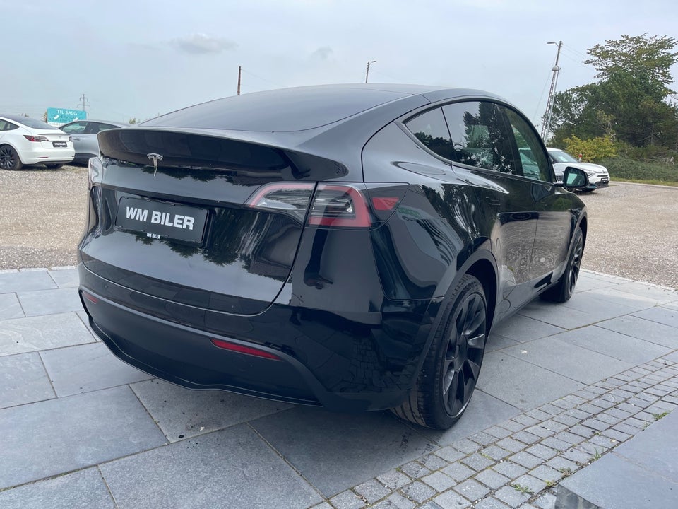 Tesla Model Y Long Range AWD 5d