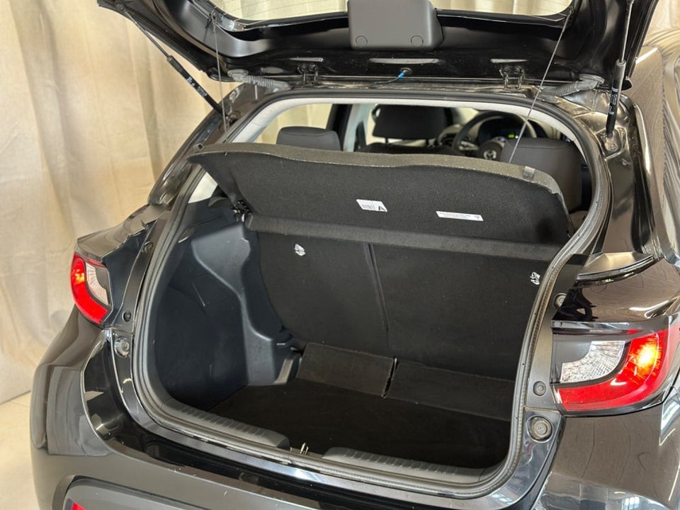 Mazda 2 1,5 Hybrid Pure CVT 5d