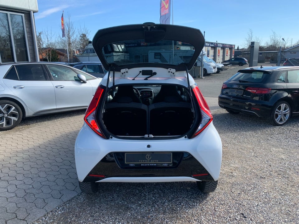 Toyota Aygo 1,0 VVT-i x-pression x-shift 5d