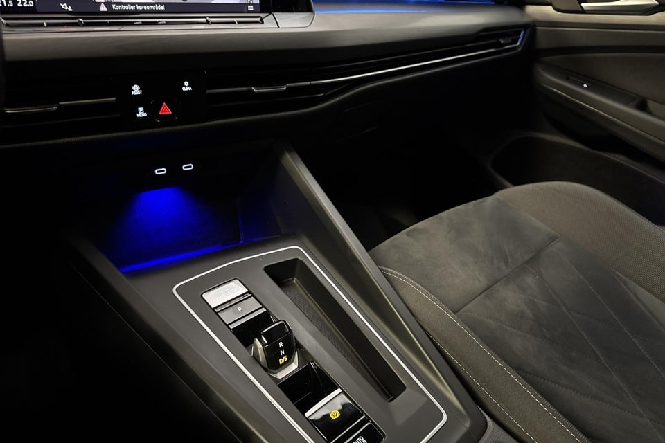 VW Golf VIII 1,5 eTSi 150 Style DSG 5d