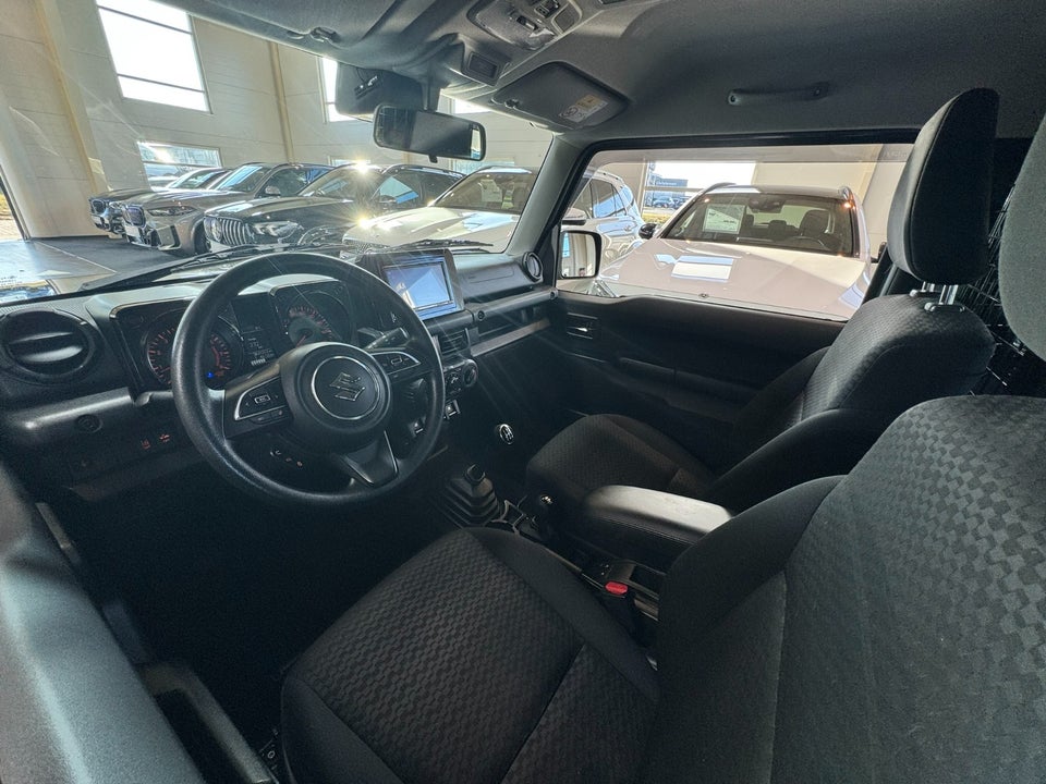 Suzuki Jimny 1,5 Active AllGrip Van 3d