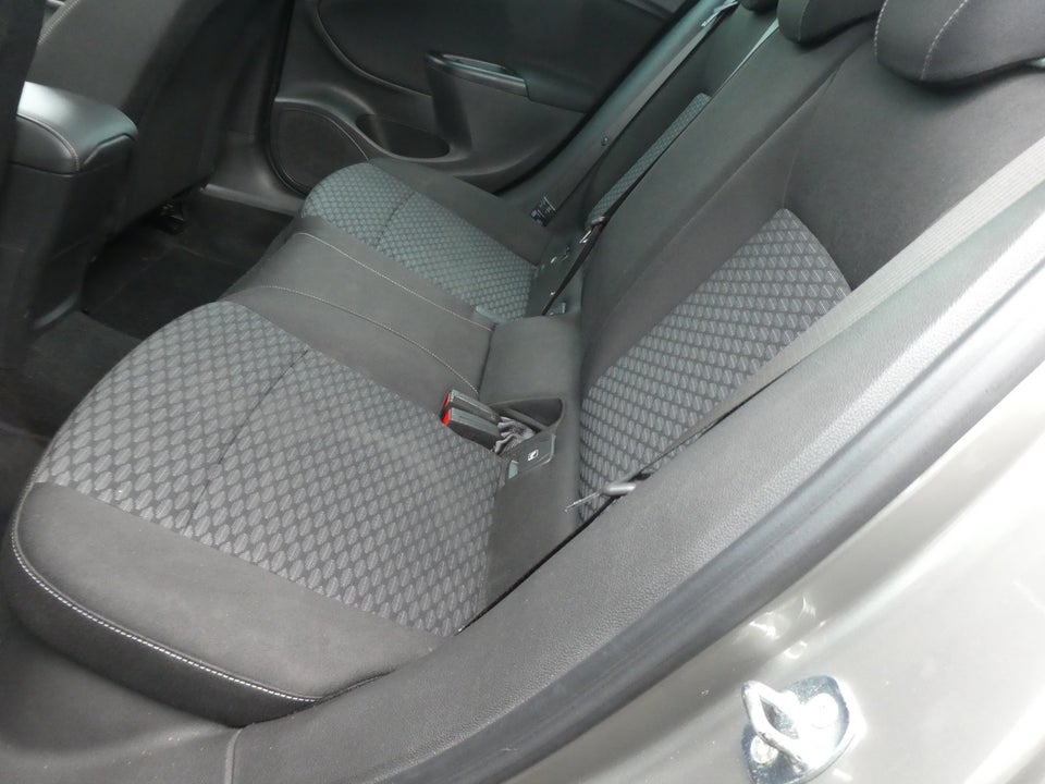 Opel Astra 1,0 T 105 Enjoy 5d