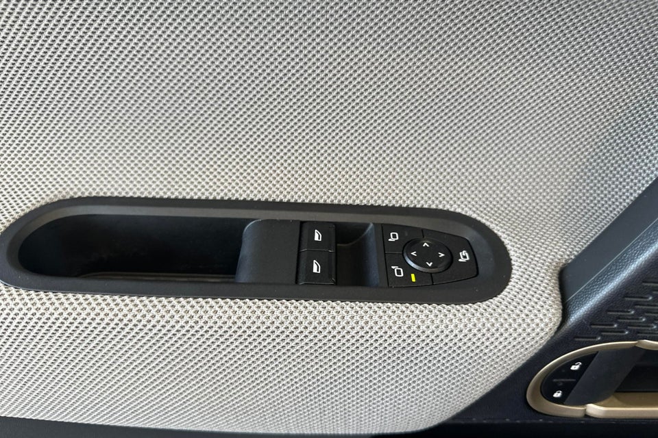 MINI Cooper SE Favoured Trim XL 3d
