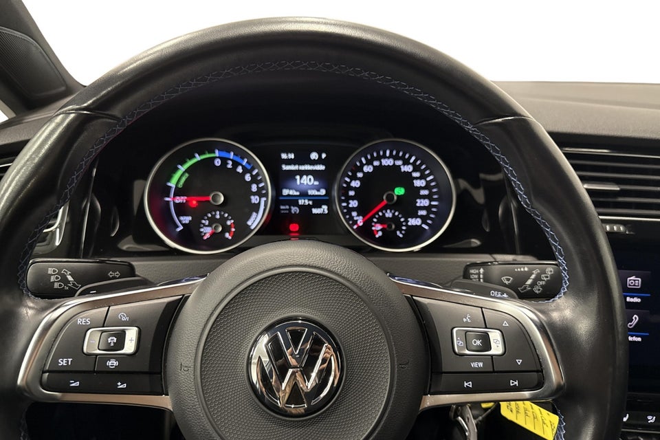 VW Golf VII 1,4 GTE DSG 5d