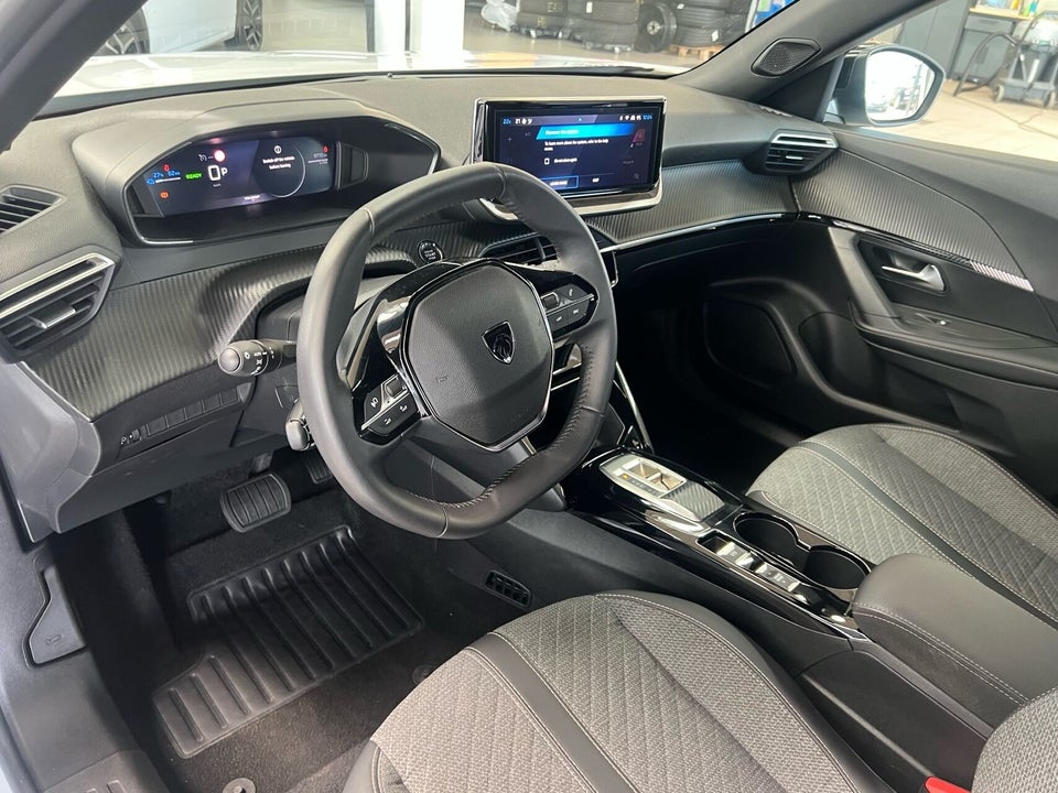 Peugeot e-2008 54 Allure 5d
