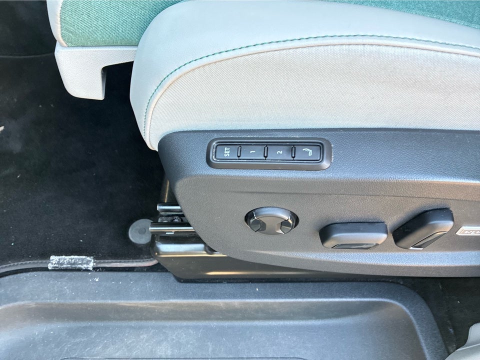 VW ID.Buzz 77 Style SWB 5d