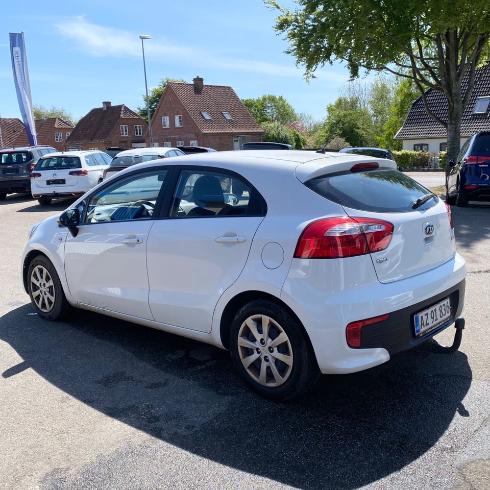 Kia Rio 1,2 CVVT Style+ Limited 5d