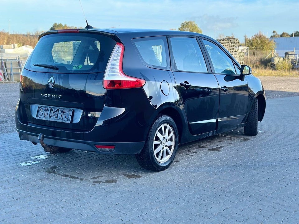 Renault Grand Scenic III 1,6 dCi 130 Dynamique 5d