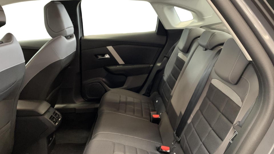 Citroën ë-C4 X 50 Plus 4d