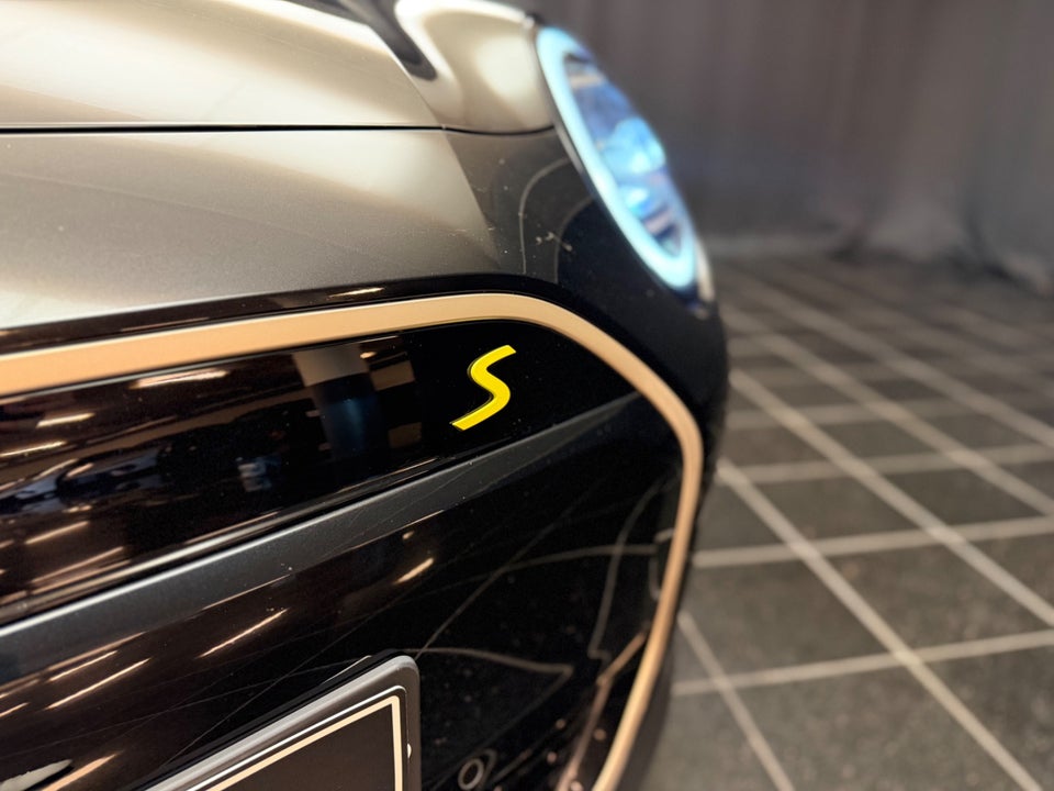 MINI Cooper SE Favoured Trim XL 3d