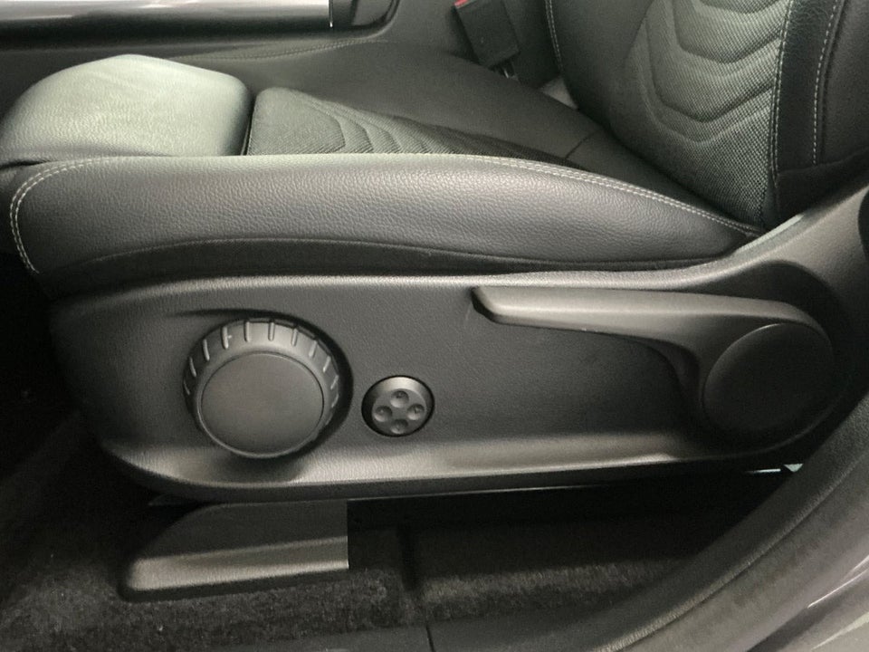 Mercedes EQA250+ Progressive 5d