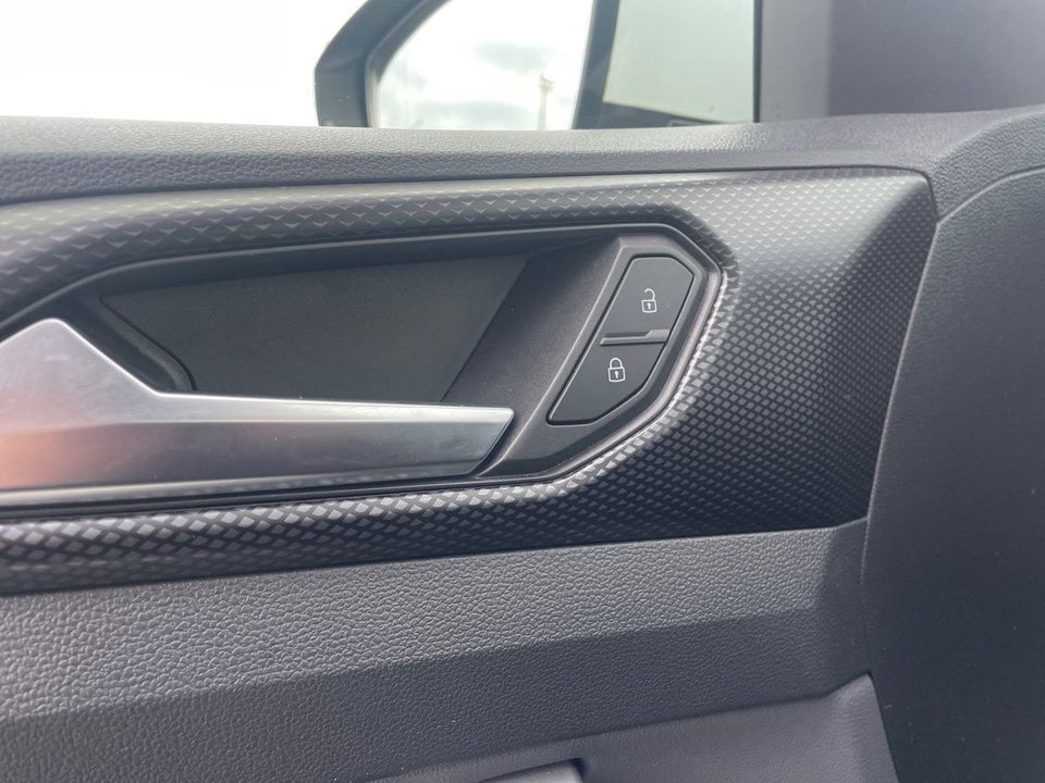 VW T-Cross 1,0 TSi 110 Life Team DSG 5d