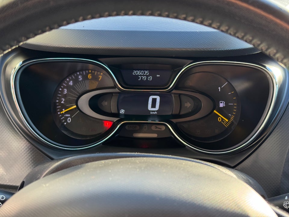 Renault Captur 0,9 TCe 90 Expression 5d