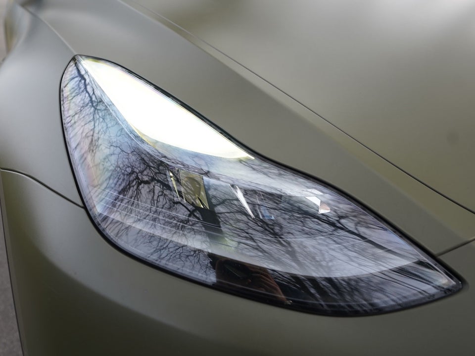 Tesla Model Y Long Range AWD 5d