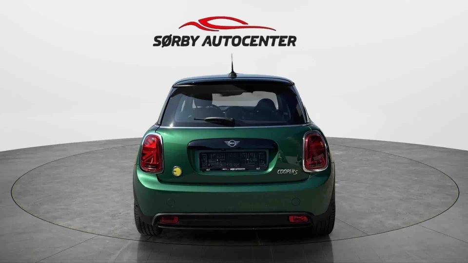MINI Cooper SE Classic Trim 3d