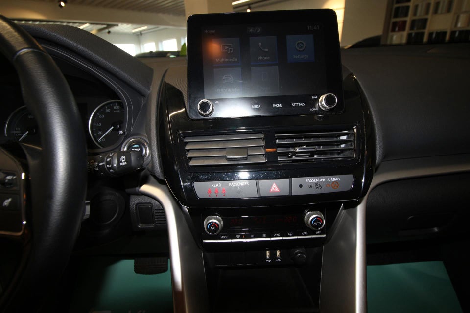 Mitsubishi Eclipse Cross 2,4 PHEV Intense CVT 4WD 5d