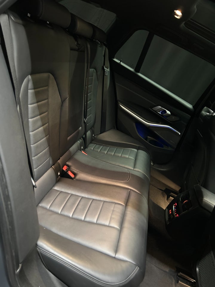 BMW 330d 3,0 Touring M-Sport xDrive aut. 5d