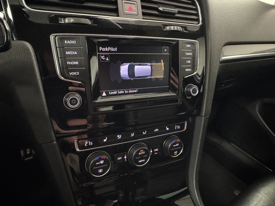 VW Golf VII 1,4 TSi 122 R-line DSG BMT 5d