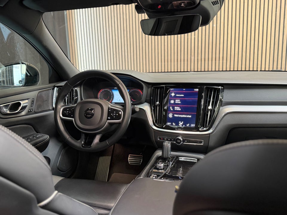 Volvo V60 2,0 T6 ReCharge R-Design aut. AWD 5d