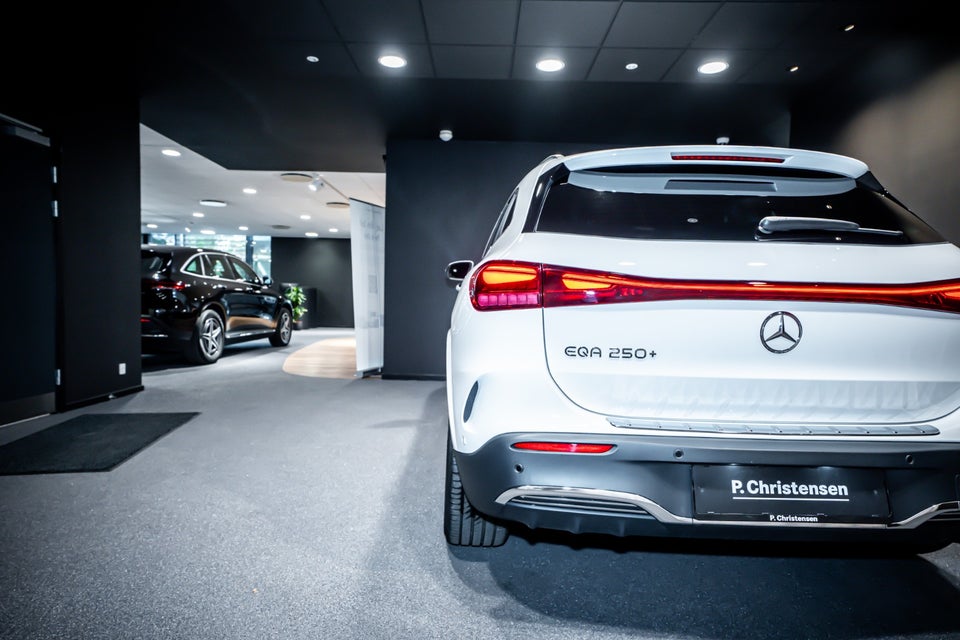 Mercedes EQA250+ AMG Premium 5d