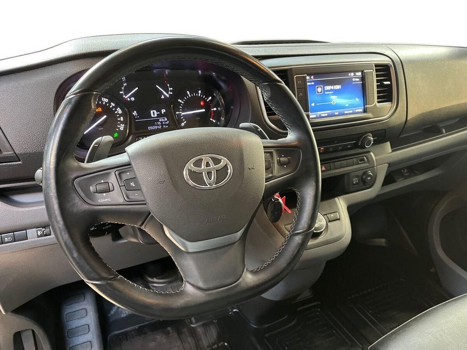 Toyota ProAce 2,0 D 144 Long Comfort Master aut. 4d